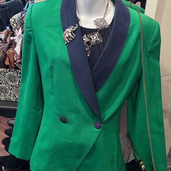 suits galore Jackets & Blazers - Stylish Green Blazer with Navy Accents